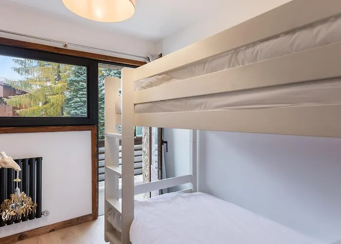 Rénové, 3 Chambres, Balcon Ensoleillé, Proche Centre Et Remontées Mécaniques à - Fr-1-569-26 Appartamento *